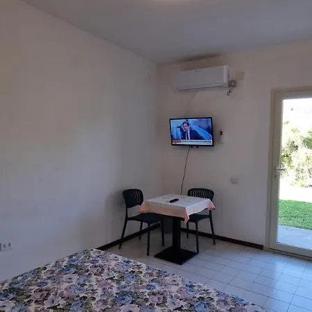 Red Melons Konukevi Portoscuso