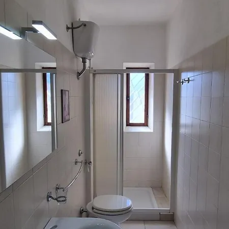 ゲストハウス Red Melons 3*